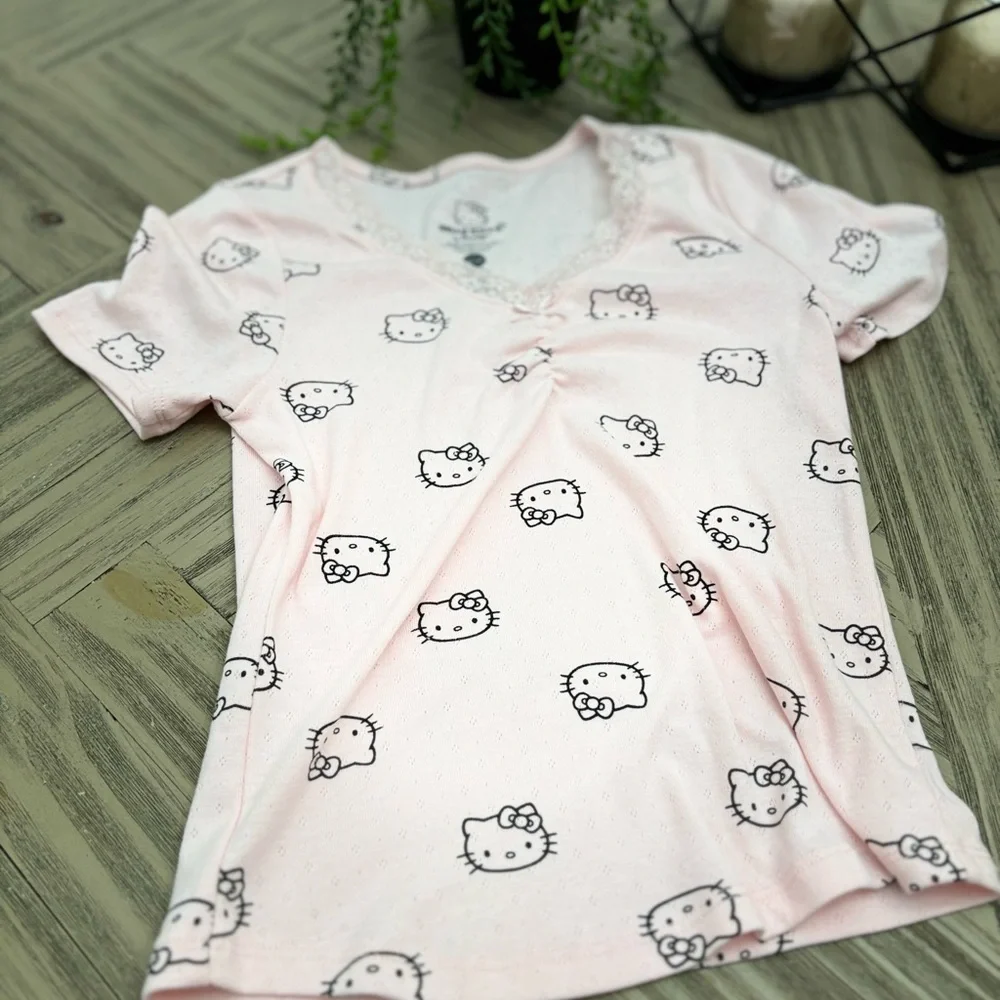 Hello Kitty Pink lace trim soft T-Shirt XS - Picture 1 of 3